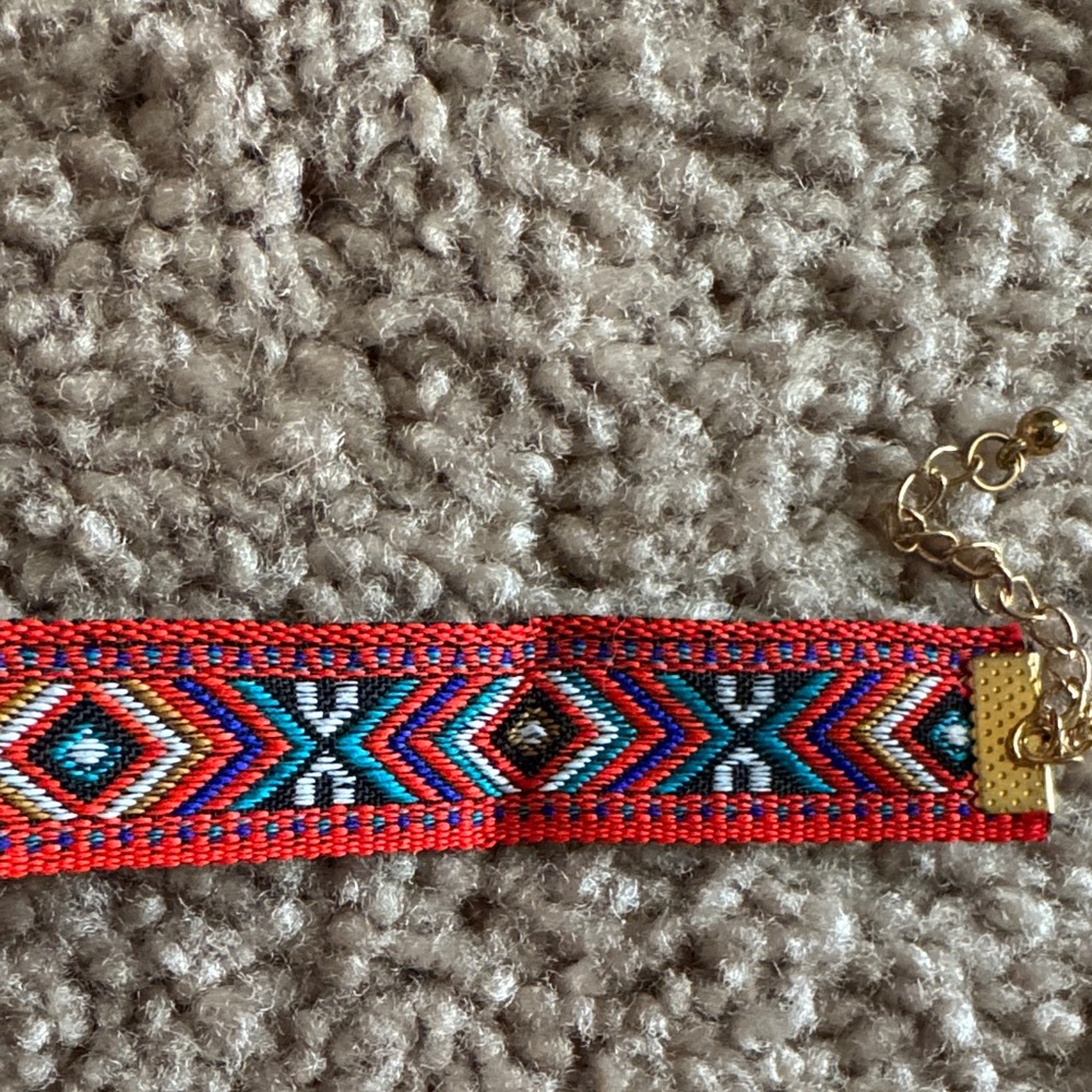 Multicolor Geometric Pattern Bracelet - Picture 3 of 3